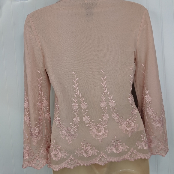 VTG The Limited Embroidered Gauze Mock Neck Top S - Picture 9 of 14